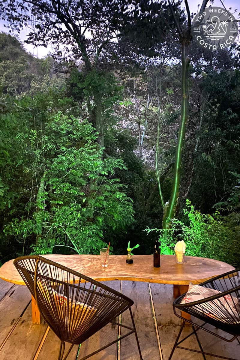 dining area with rainforest view at bejuko montezuma