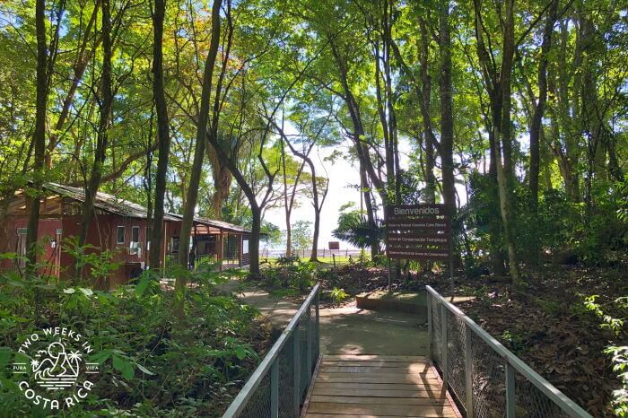 entering the ranger Station and entrance