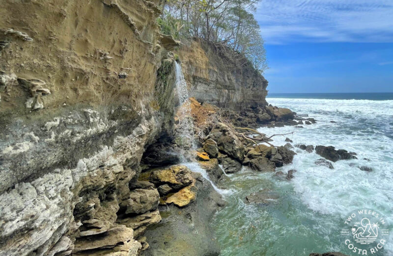 Catarata El Chorro: A Waterfall that Flows Into the Sea viewing area catarata el chorro in costa rica