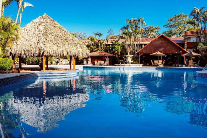 Large pool at the Doubletree Cariari SJO