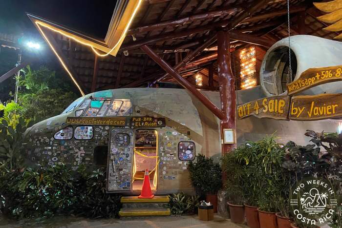 El Avion Manuel Antonio Airplane