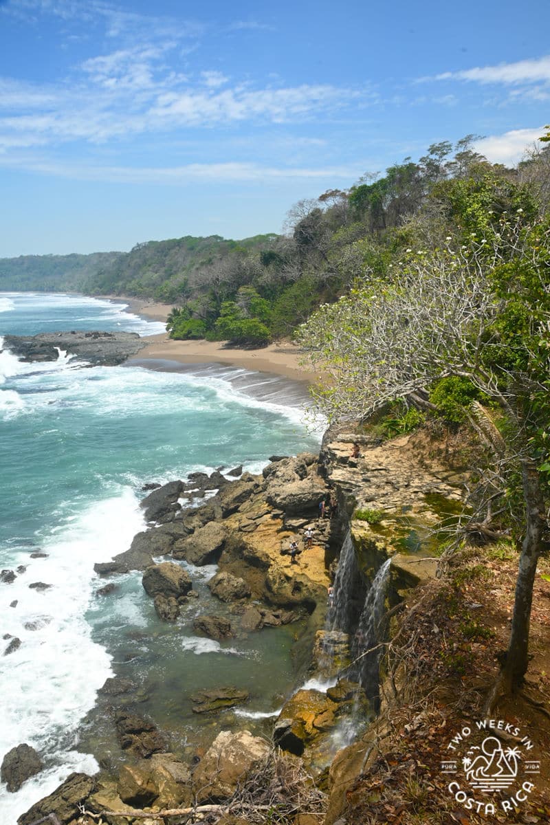 view of catarata el chorro with playa cocalito in background