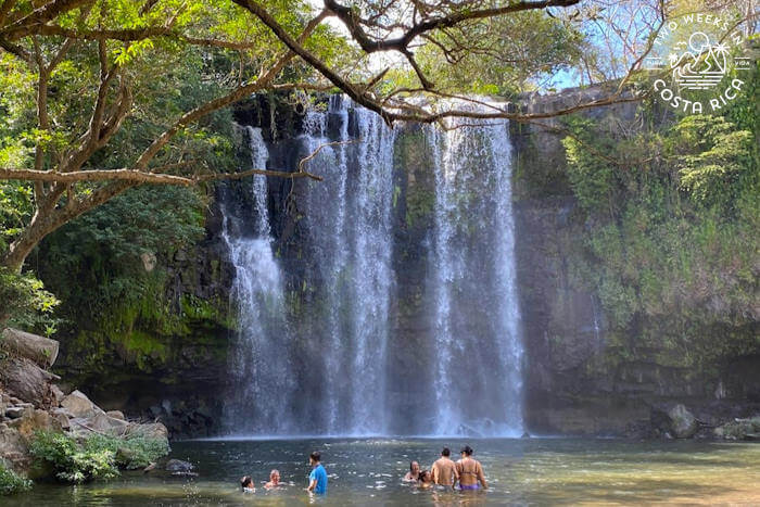 Swimming in the pool at Llanos de Cortez Waterfall