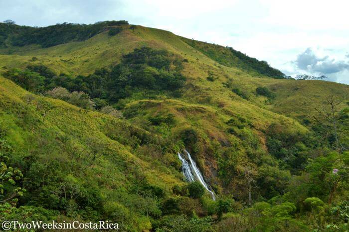 Viento Fresco Waterfalls: A Refreshing Stop Between La Fortuna and Monteverde