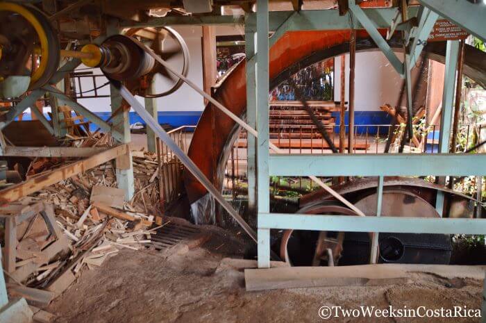 A waterwheel powering the factory equipment at Eloy Alfaro in Sarchi, Costa Rica