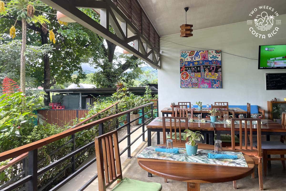 dining room of restaurant celajes