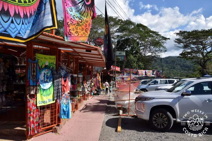 Souvenir Shops at the Tarcoles River